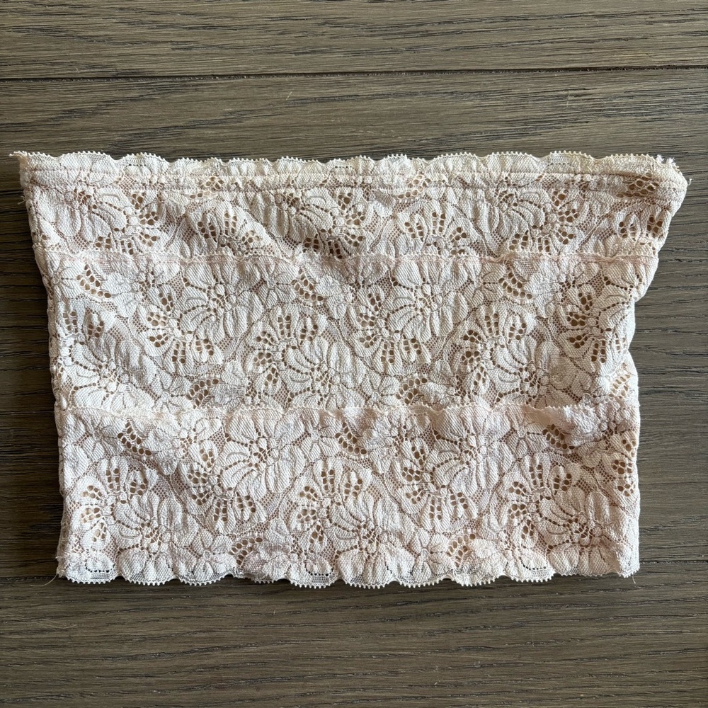Edikted Lace Bandeau Top in Light Pink